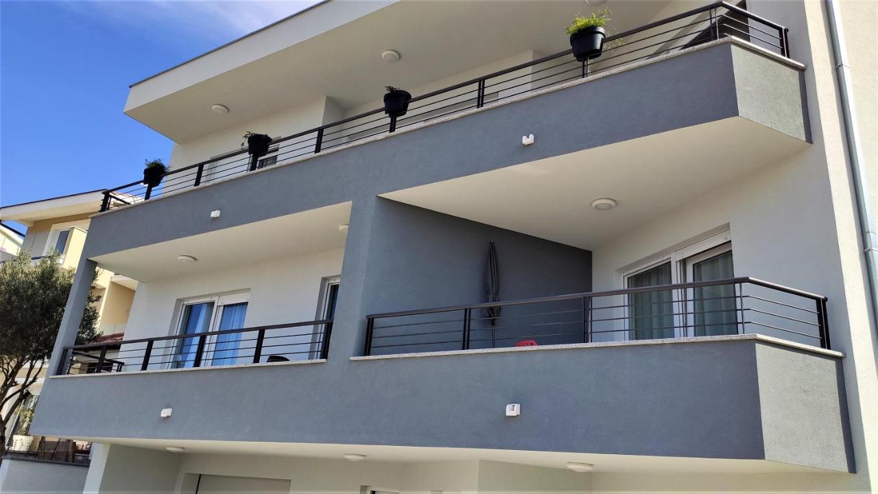 Luxury Apartment Pape Baška Voda Eksteriør billede