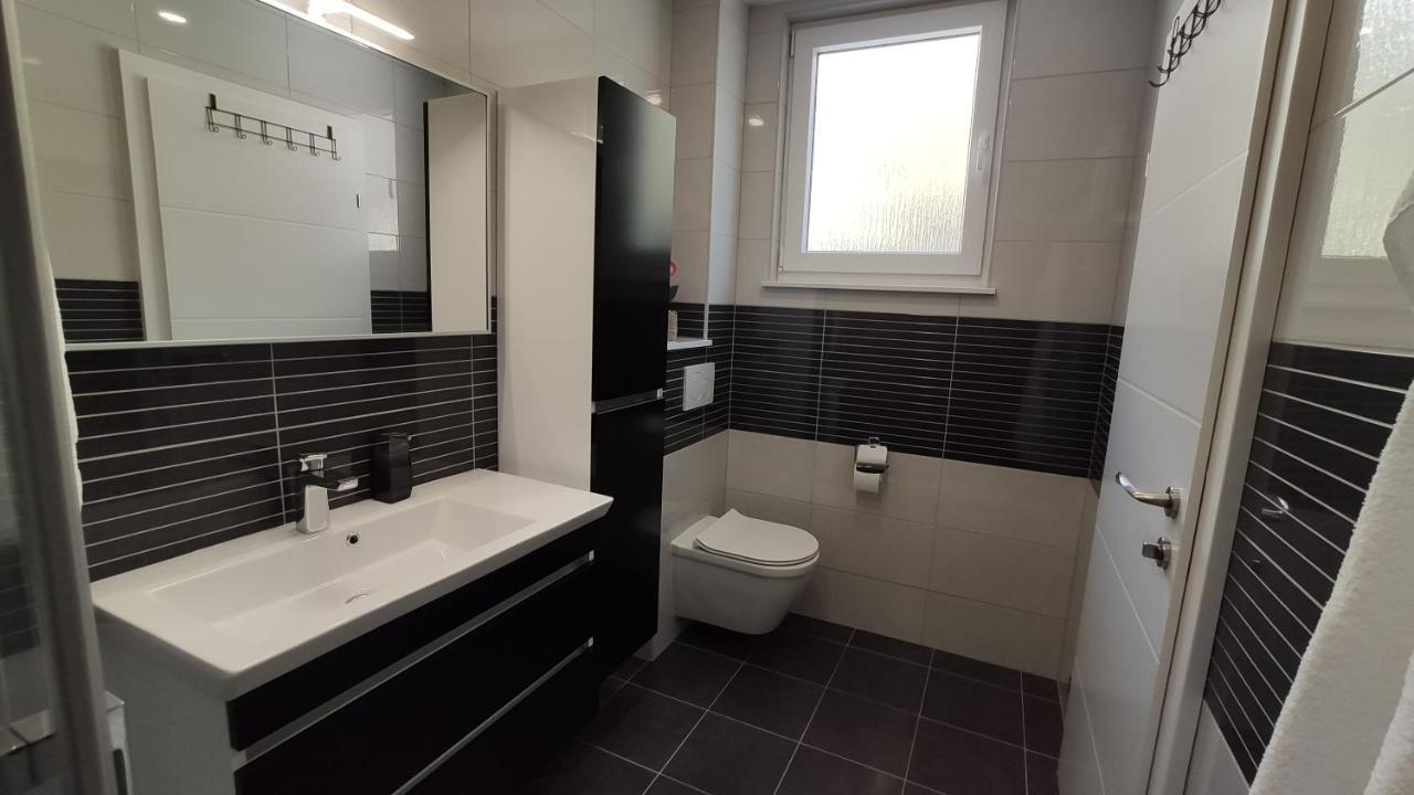 Luxury Apartment Pape Baška Voda Eksteriør billede